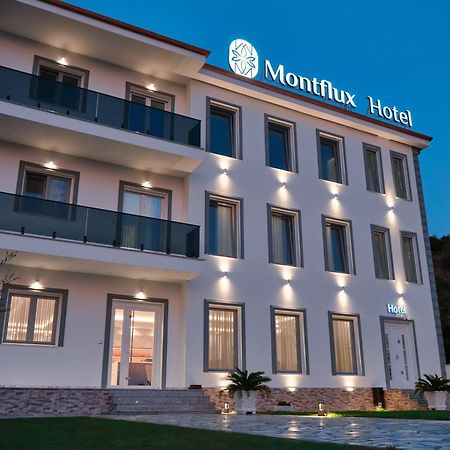 Montflux Hotel Boks Exteriör bild